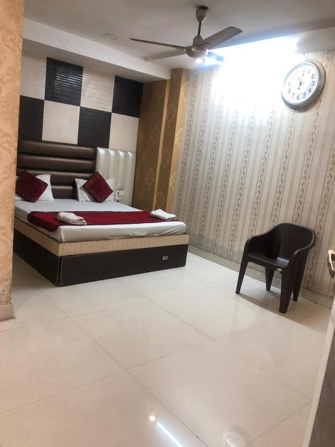 Hotel Robin Inn Амритсар Екстериор снимка