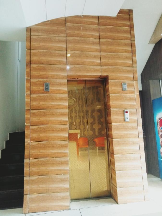 Hotel Robin Inn Амритсар Екстериор снимка